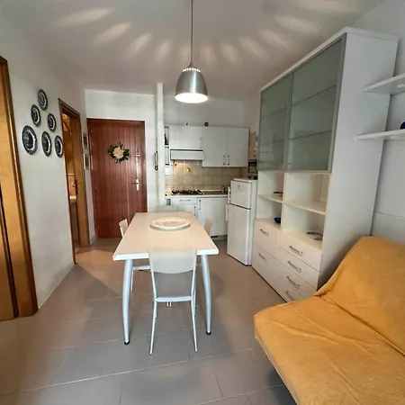 Modern Flat With Shared Pool And Sea Side View Appartement Bibione