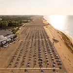 Apartament Modern Flat With Shared Pool And Sea Side View Bibione