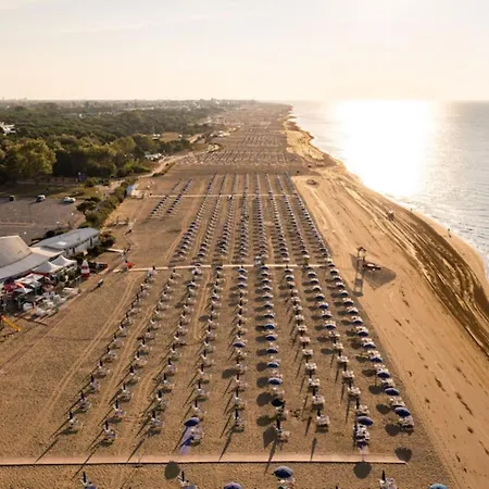 Appartamento Modern Flat With Shared Pool And Sea Side View Bibione