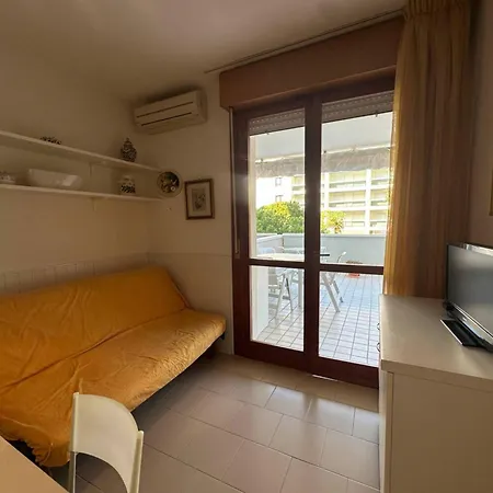 Apartamento Modern Flat With Shared Pool And Sea Side View Bibione
