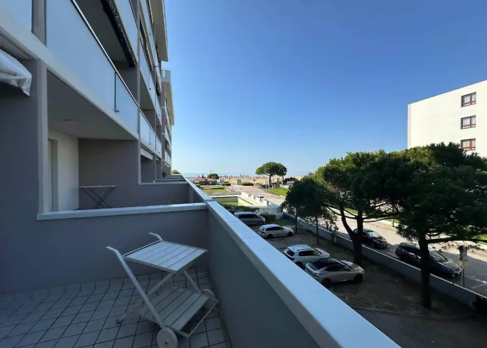 Modern Flat With Shared Pool And Sea Side View * ביביונה